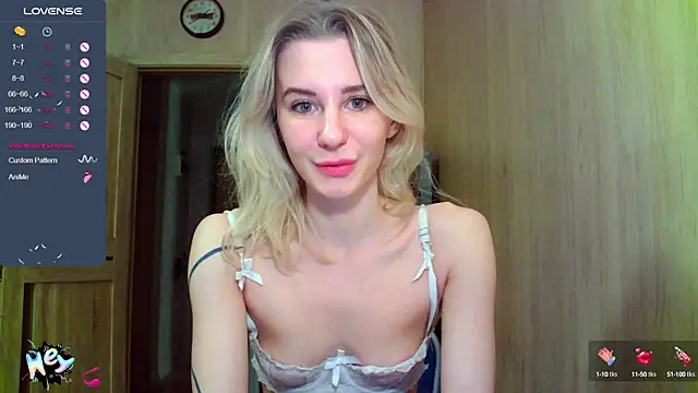 Snapshot of Caramel_piegirl chatting on October 2025 08:39:02 PM Caramel piegirl online show from October 2025 08:39:02 PM