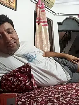 innocentboy1987 online show from September 2025 09:35:02 AM