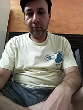 innocentboy1987 online show from May 2026 04:36:01 PM