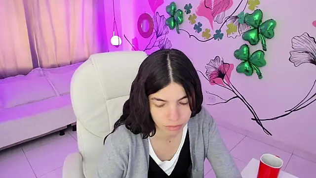 Isabela Fiorelli online show from March 2026 01:22:02 PM