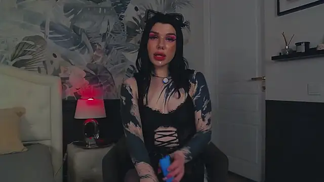 MaeveMoon online show from March 2026 06:11:01 PM