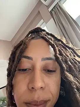 Snapshot of dianagolley420 chatting on February 2025 06:56:01 PM dianagolley420 online show from February 2025 06:56:01 PM