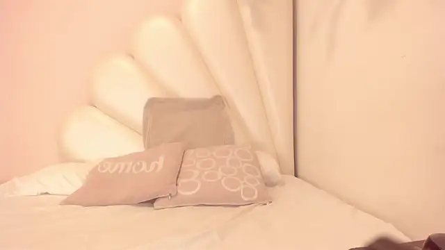 Olivia Stevens online show from March 2025 07:49:02 PM