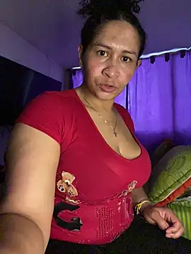 Snapshot of Carola-Ross chatting on April 2026 05:30:01 PM Carola-Ross online show from April 2026 05:30:01 PM