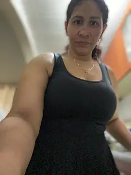 Snapshot of Carola-Ross chatting on May 2026 07:53:02 PM Carola-Ross online show from May 2026 07:53:02 PM