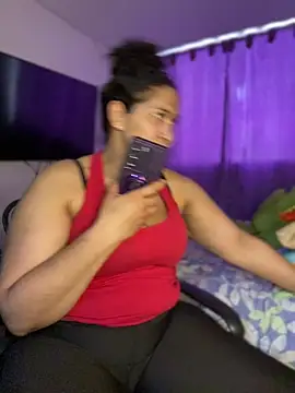 Snapshot of Carola-Ross chatting on May 2026 05:53:02 PM Carola-Ross online show from May 2026 05:53:02 PM