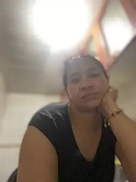 Snapshot of Carola-Ross chatting on May 2026 01:38:02 PM Carola-Ross online show from May 2026 01:38:02 PM