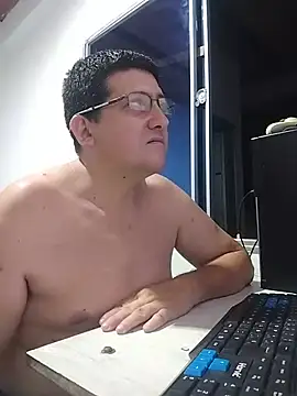 Snapshot of PECHO100 chatting on July 2026 03:58:02 AM PECHO100 online show from July 2026 03:58:02 AM