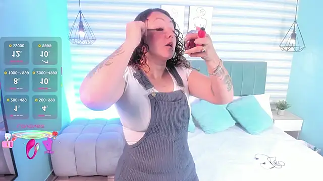 abby apple online show from November 2025 01:33:02 PM