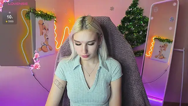 EvelinaLuu online show from January 2026 02:05:02 AM