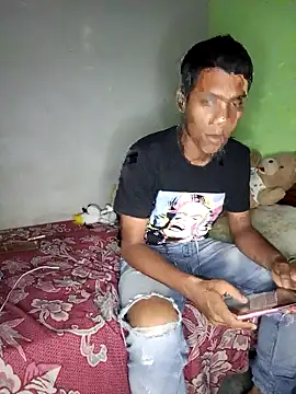 jr121221 online show from February 2025 03:45:02 AM