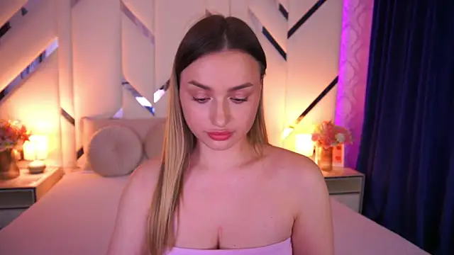 LindsieGreyy online show from March 2026 02:10:02 PM