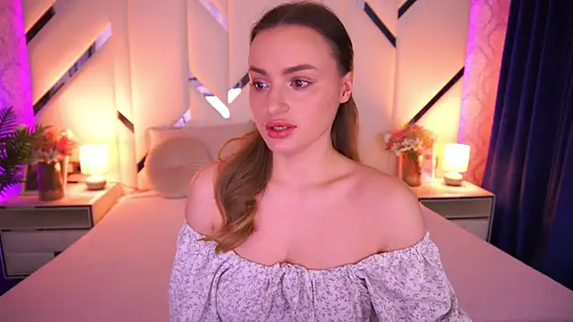 LindsieGreyy online show from April 2026 06:27:01 AM