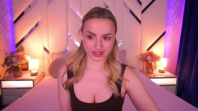 LindsieGreyy online show from April 2026 06:55:02 AM