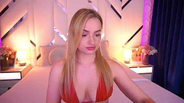 Snapshot of LindsieGreyy chatting on June 2026 12:29:01 PM LindsieGreyy online show from June 2026 12:29:01 PM