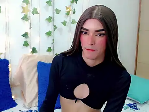 dominic 00 online show from March 2025 06:23:01 PM