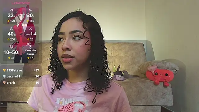Snapshot of Dhalila_ chatting on May 2026 07:22:01 PM Dhalila online show from May 2026 07:22:01 PM