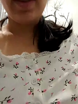 Snapshot of Emily_homegirl chatting on February 2025 01:21:02 PM Emily homegirl online show from February 2025 01:21:02 PM