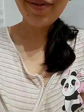 Snapshot of Emily_homegirl chatting on March 2025 03:51:02 PM Emily homegirl online show from March 2025 03:51:02 PM