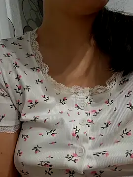 Snapshot of Emily_homegirl chatting on March 2025 01:46:01 PM Emily homegirl online show from March 2025 01:46:01 PM