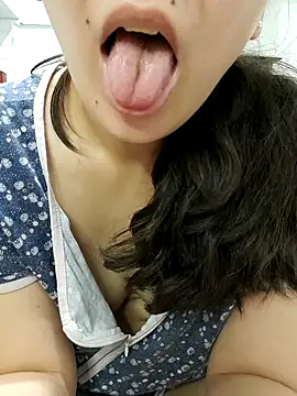 Snapshot of Emily_homegirl chatting on March 2025 04:02:02 PM Emily homegirl online show from March 2025 04:02:02 PM