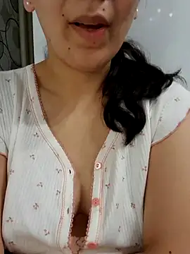 Snapshot of Emily_homegirl chatting on March 2025 06:53:02 PM Emily homegirl online show from March 2025 06:53:02 PM