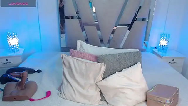 KathyLee69  online show from September 2025 07:58:02 PM