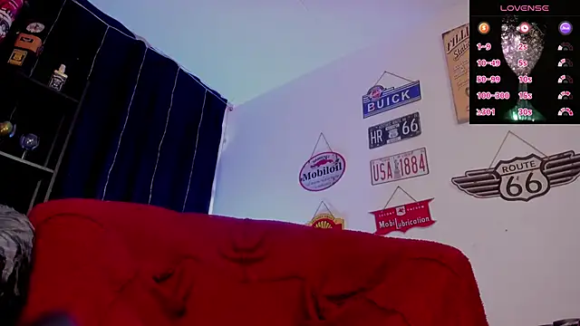 Snapshot of anuvyz_miller_ chatting on April 2026 01:41:02 PM anuvyz miller online show from April 2026 01:41:02 PM