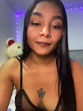 Lynda Bonnie online show from July 2026 07:50:01 PM