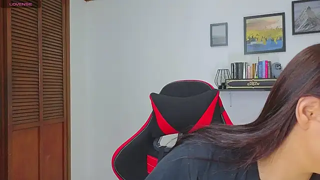 Snapshot of atenea_02_love chatting on July 2026 08:33:02 PM atenea 02 love online show from July 2026 08:33:02 PM