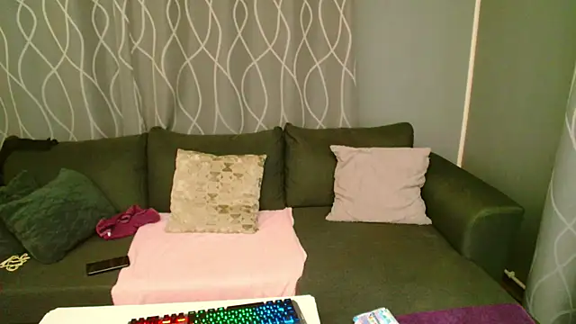 adeleadison online show from December 2025 05:47:01 AM