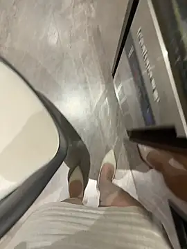 Mia-77 online show from April 2026 04:49:02 AM