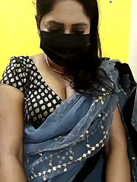 Snapshot of Thamarai28 chatting on March 2025 10:42:01 PM Thamarai28 online show from March 2025 10:42:01 PM