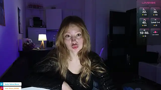 Snapshot of Sakura_Moore chatting on March 2025 08:16:02 AM Sakura Moore online show from March 2025 08:16:02 AM