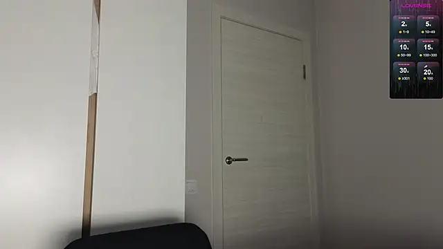 Snapshot of Sakura_Moore chatting on November 2025 02:57:02 PM Sakura Moore online show from November 2025 02:57:02 PM