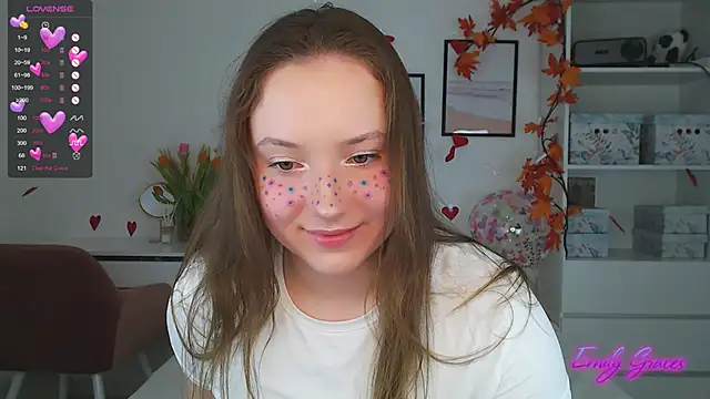 Snapshot of EmilyxxGraces chatting on March 2025 03:06:01 AM EmilyxxGraces online show from March 2025 03:06:01 AM