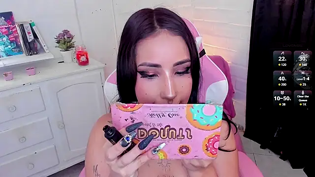 Nyx Blackmoon online show from September 2025 02:33:02 PM