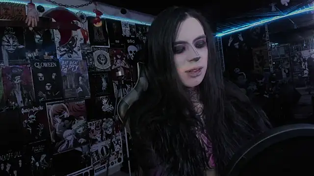 Snapshot of rotten_dreams chatting on October 2025 11:01:02 PM rotten dreams online show from October 2025 11:01:02 PM