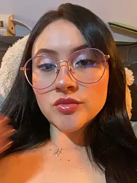 ValentinaOrtiz3 online show from September 2025 12:27:02 AM