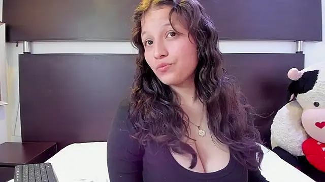 Marii 18 online show from March 2025 07:04:02 AM