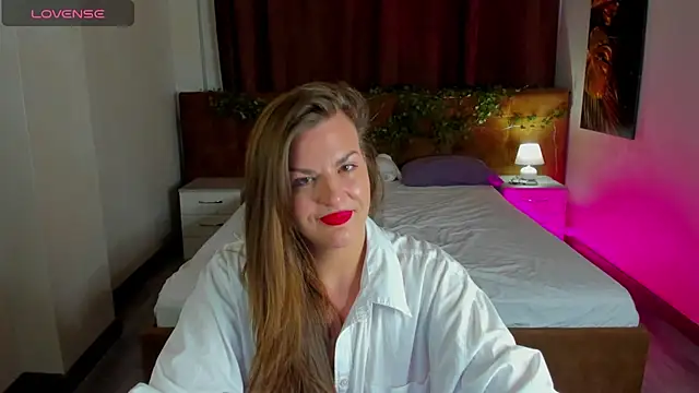 kamilla   moon online show from March 2025 07:16:01 AM