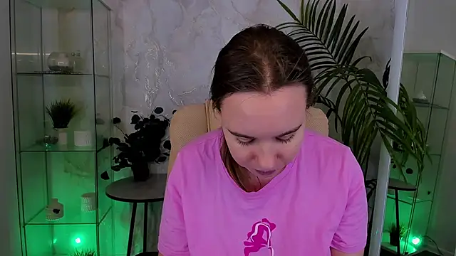 Lika 0ne online show from January 2026 12:10:01 PM