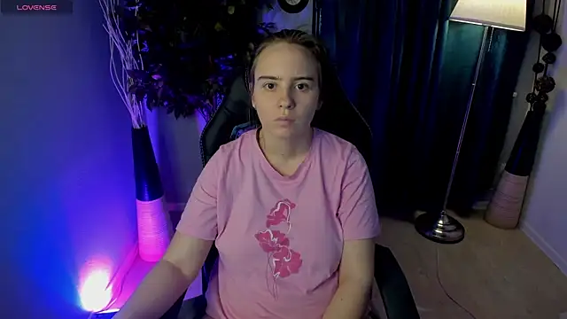 Lika 0ne online show from March 2026 12:11:02 PM