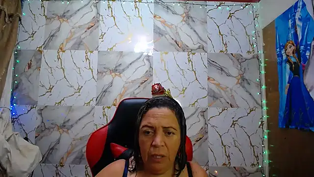 Snapshot of alina_maturehot chatting on November 2025 08:01:02 AM alina maturehot online show from November 2025 08:01:02 AM