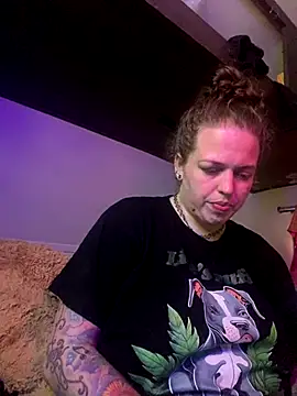 favoritestepsis online show from November 2025 08:46:02 PM