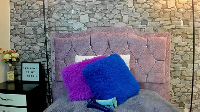 nicky angel1 online show from March 2026 07:06:01 PM