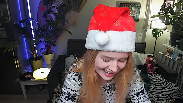 Alexa Pirs online show from December 2025 03:51:02 PM