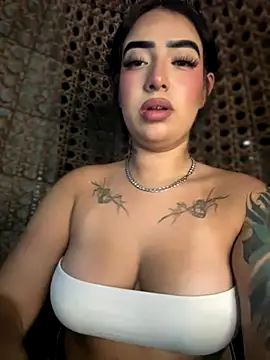 Snapshot of Scarlett-LS chatting on September 2025 02:06:02 AM Scarlett-LS online show from September 2025 02:06:02 AM