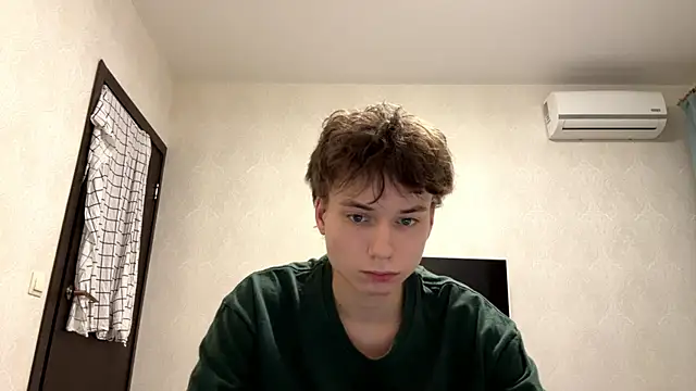 Snapshot of aronrodrigos chatting on February 2025 01:36:01 AM aronrodrigos online show from February 2025 01:36:01 AM