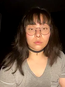 Solo yoss online show from September 2025 06:06:02 AM